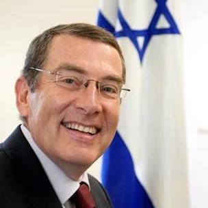 נועם מדאר